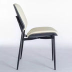 Chaise de salle à manger moderne du milieu du siècle en similicuir avec dossier incurvé, chaise sans accoudoirs pour salle à manger ou cuisine