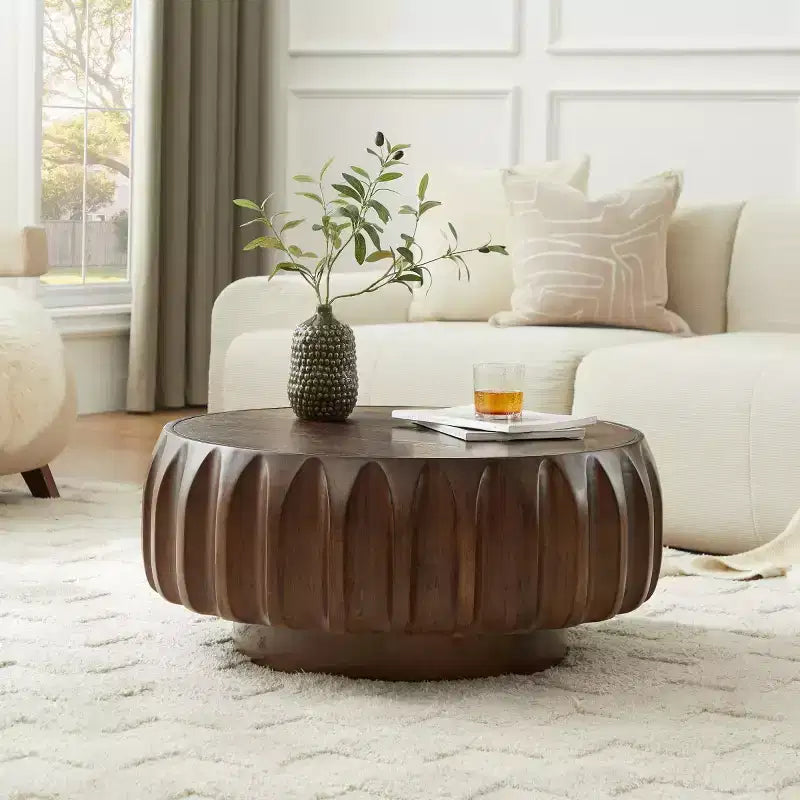 Table basse ronde en bois de 31,5 pouces, table centrale sculptée en bois cannelé de style moderne du milieu du siècle pour salon ou appartement
