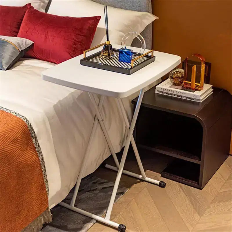 Petite table pliante réglable en hauteur, plateau TV pliant portable en plastique avec cadre en X métallique, table rectangulaire pour ordinateur portable et goûter pour chambre et salon